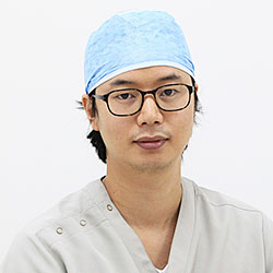岡誠介 - おか顕微鏡歯科医院